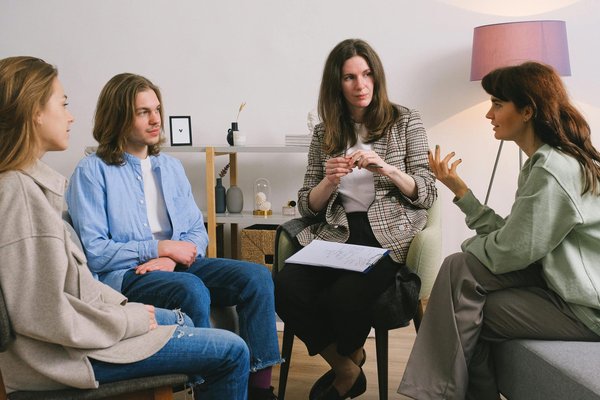 Quels sont les meilleurs moyens de trouver un emploi en tant que spécialiste en communication interne ?